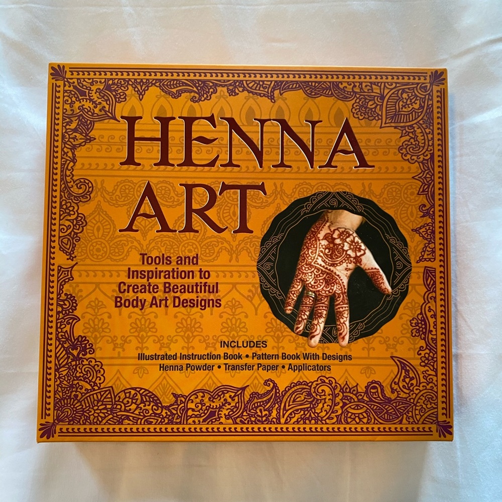 Henna art kit